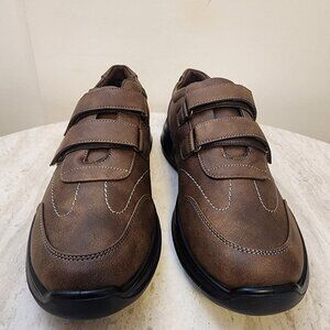 Easy Street Womens Sindy Comf Brown 9.5M - B026